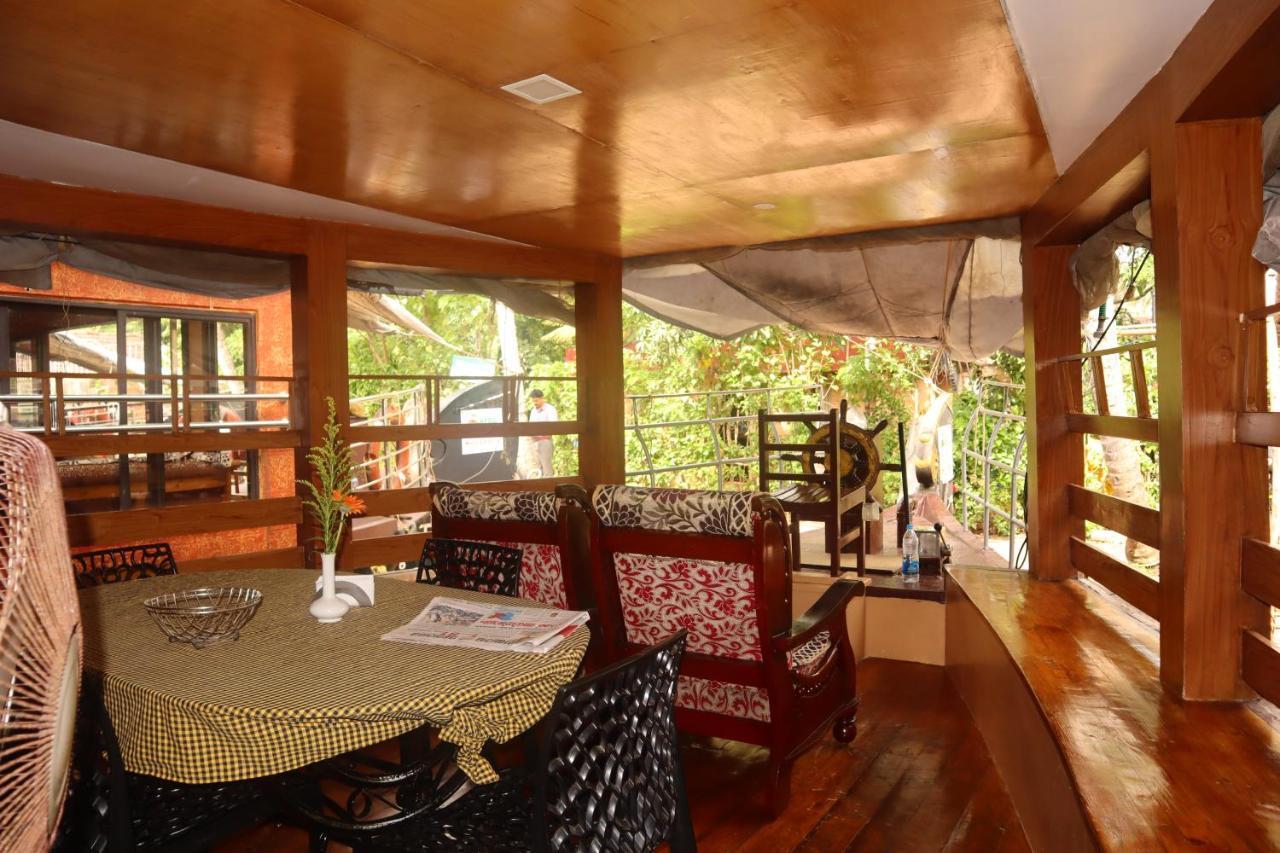 Kera Houseboats Alleppey Alappuzha Kültér fotó